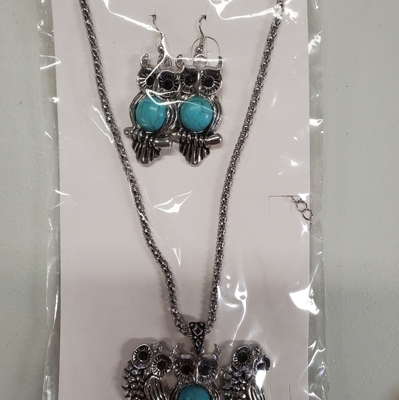 Three Owl Branch Turquoise Necklace & Earring Set - Picture 6 of 8